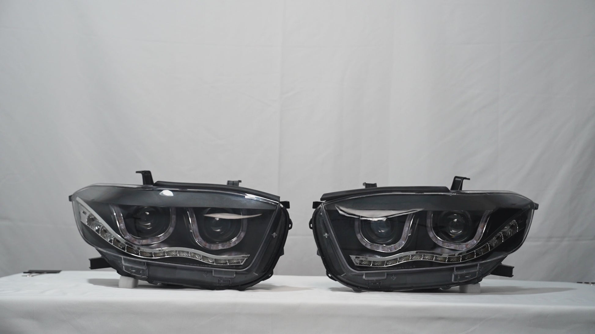 LED Headlights for Toyota Highlander 2008–2010
