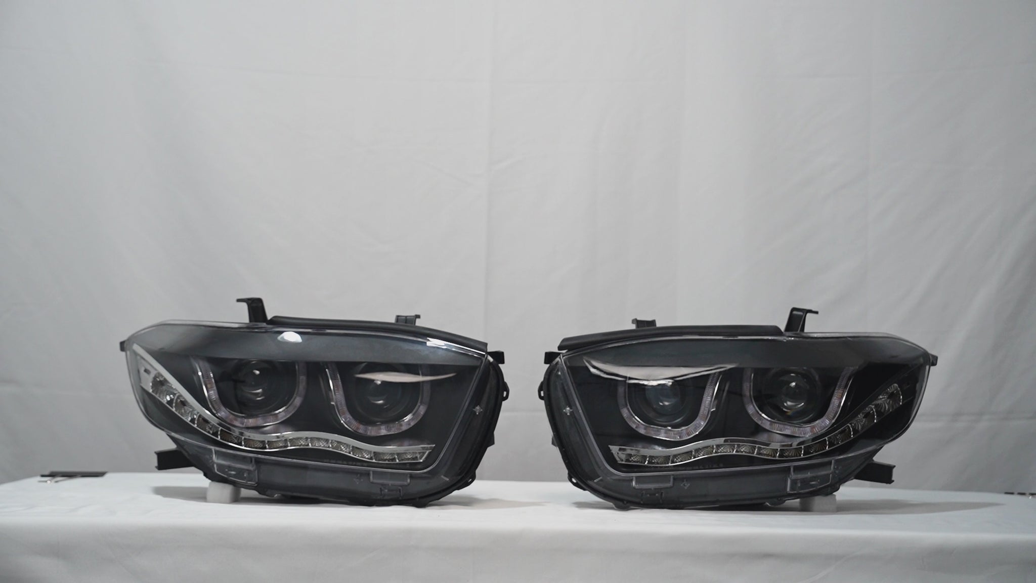 LED Headlights for Toyota Highlander 2008–2010